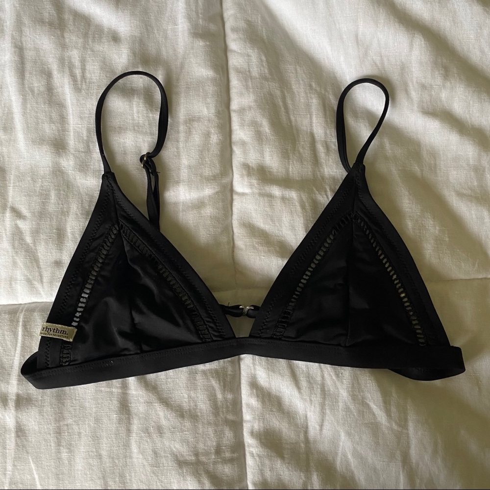 Black Rhythm Top